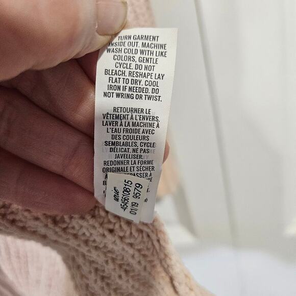 Aerie Oversized Medium Peach Chunky Knit Cardigan Pockets Cozy - Picture 5 of 8